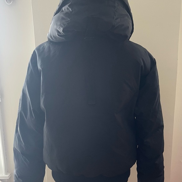 Vintage Roots Canada Down Black Bomber Jacket Size Large - Picture 5 of 13